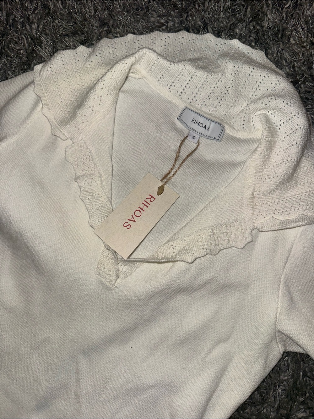 RIHOAS Cream Ruffled Collar Knit Top